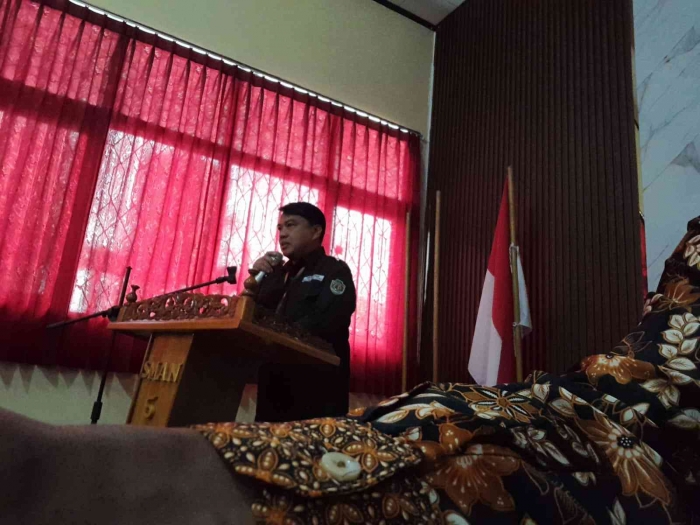 Pak Waryono, kepala SMA 5 PPU (dokpri)