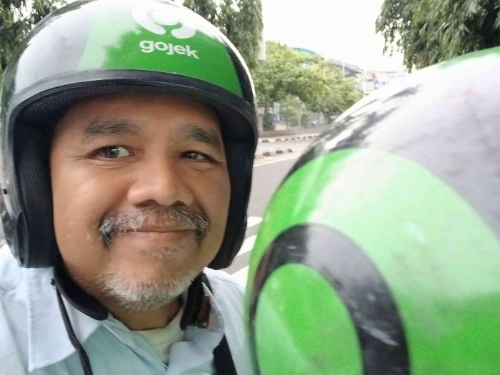 Omjay naik gojek motor/dokpri