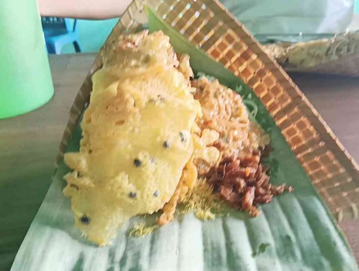 Pecel Pincuk 6 ribu: Kelezatan Sederhana dalam Kemasan Tradisional(Dokumentasi pribadi: Isti Yogiswandani)