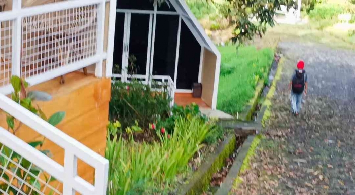 Yuk lanjutkan perjalanan ke air terjun (Dokumentasi pribadi: Isti Yogiswandani)