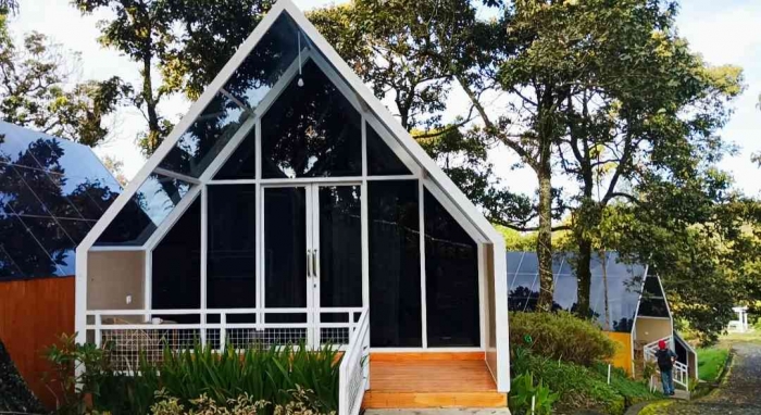 Glamping dengan tarif 350 ribu sehari semalam, bisa untuk 1 keluarga (Dokumentasi pribadi: Isti Yogiswandani)