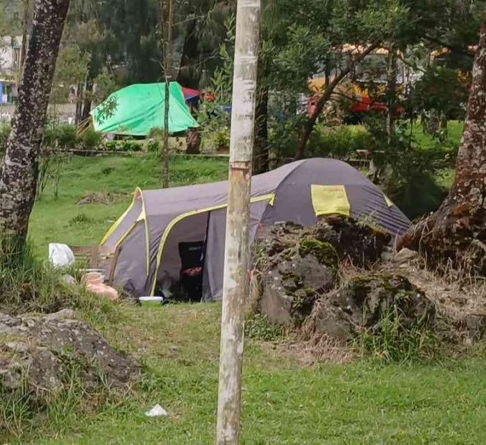 Camping di Tempat Wisata: Liburan Smart Hemat Banyak Manfaat(Dokumentasi pribadi: Isti Yogiswandani)