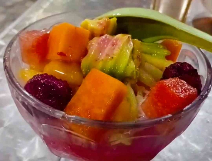 Es sop buah SFC. 10 ribu/porsi (Dokumentasi pribadi: Isti Yogiswandani)