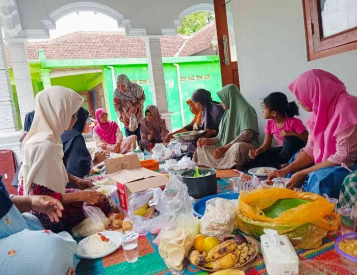 Ketika Mamah-mamah RT 11 Mensyukuri Masa yang Telah Lalu dan Berharap Terbaik di Tahun Yang Akan Datang(Dokpri)