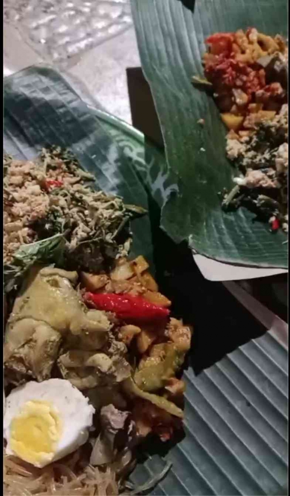 Warga RT 11 melakukan tradisi Rajaban secara sederhana di Musala RT 11 (Dokumentasi RT11: Bu Muhin)