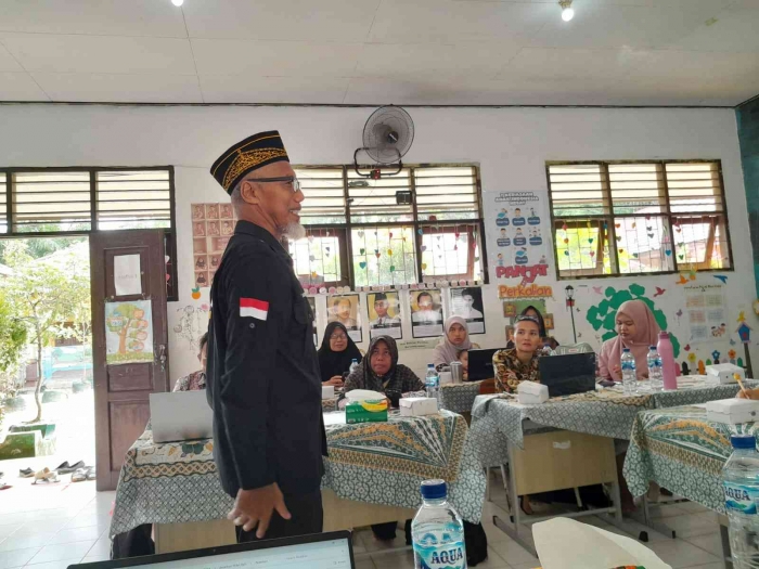 Pak Sugeng Mardisantoso siap melakukan presentasi (dokpri)