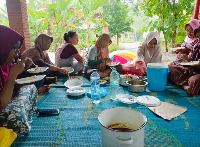 Bancakan: Implementasi Sedekah dalam Masyarakat Jawa(Dokumentasi pribadi: Isti Yogiswandani)