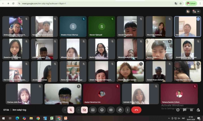 PJJ pada saat ada banjir. Sumber Dokumentasi Pribadi