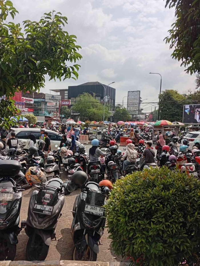 Keramaian acara Car Free Day di Kota Serang Banten (Foto Dokumen Pribadi).