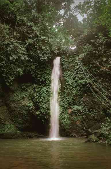 Foto Air Terjun di Jorong Taratak Sungai Sungkai