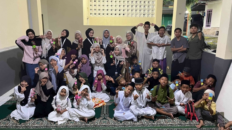 Foto Bersama Santri/wati TPQ