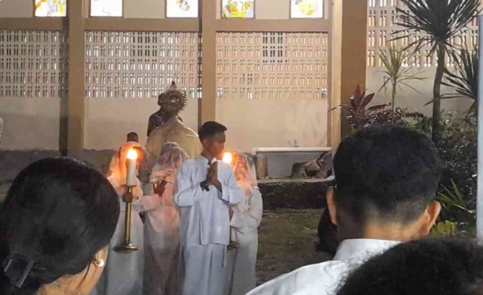 Perarakan Sakramen Mahakudus di Gereja Katolik Tofa, Keuskupan Agung Kupang pada Kamis Putih, 2/4/2026 (dok: Gregorius Nafanu)