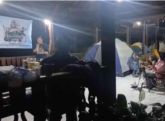 Acara pengukuhan Pengurus dipandu Om Arif Santoso selalu ketua 1 CAF Mampiro+Dokumentasi pribadi: Isti Yogiswandani)