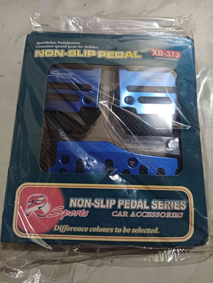 Hadiah door prize dari CAF Mampiro. Terimakasih semuanya (Dokumentasi pribadi: Isti Yogiswandani)