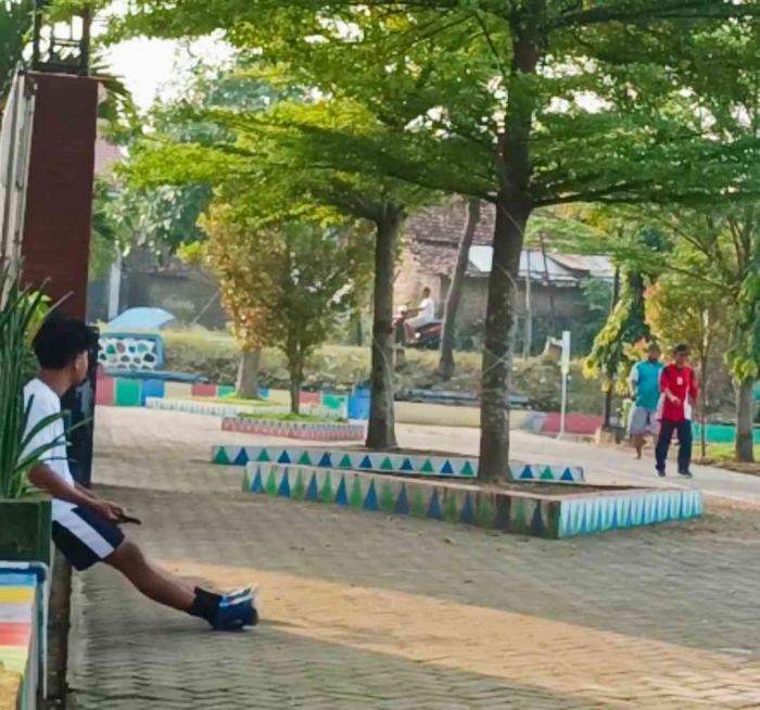 Adakah Korelasi Trend Jalan Sehat Keliling Lapangan dan Senam dengan Slow Living?(Dokumentasi pribadi: Isti Yogiswandani)