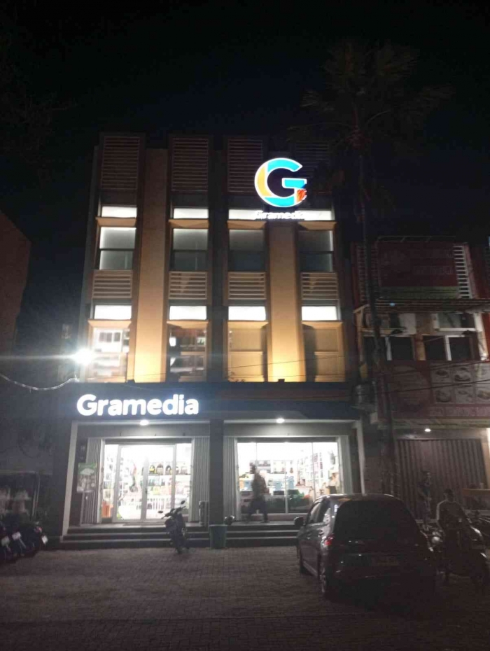 Gramedia Kota Serang (Foto Dokumentasi Pribadi/Hensa17).
