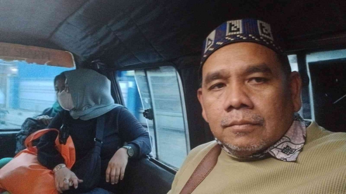 Omjqy naik angkot k20 menuju sumber Arta Kalimalang/dokpri