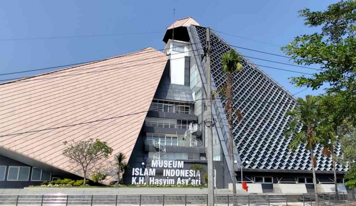 Dilihat dari gerbang di sisi timur. (Dokumen pribadi)