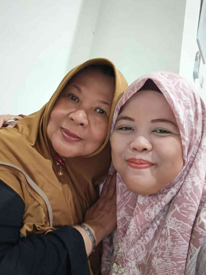 Bunda Kanjeng dan Bu Aam/KBMN PGRI