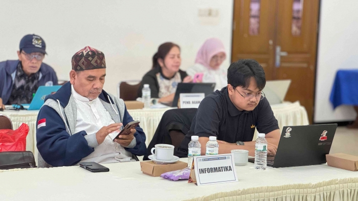 Omjay dan kawan kawan guru labschool/dompri