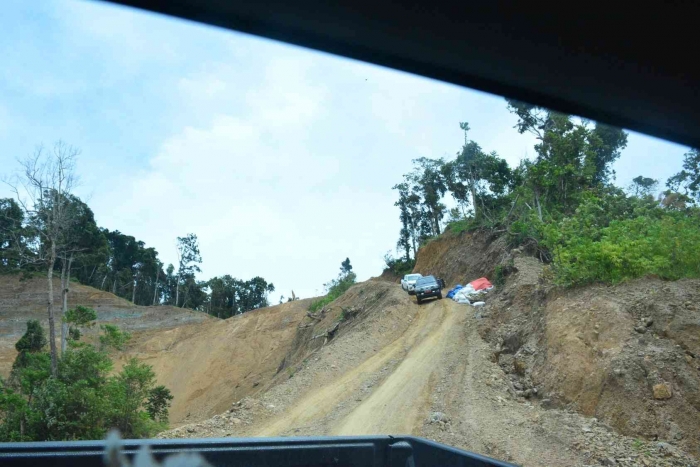 Foto Pengambilan dari dalam Mobil saat melintasi tahun 2020
