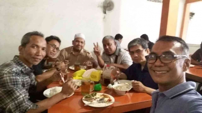 Omjay bersama kawan-kawan alumni STM Negeri 3 Jakarta/dokpri