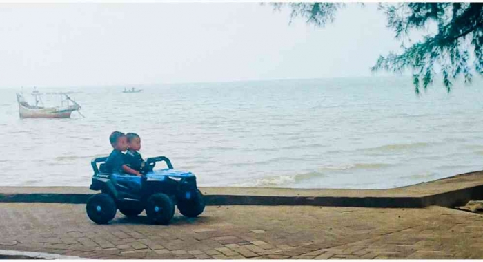 Selamat Jalan Pantai Boom, Kami Lanjut ke Plaza Ikan(Dokumentasi pribadi: Isti Yogiswandani)