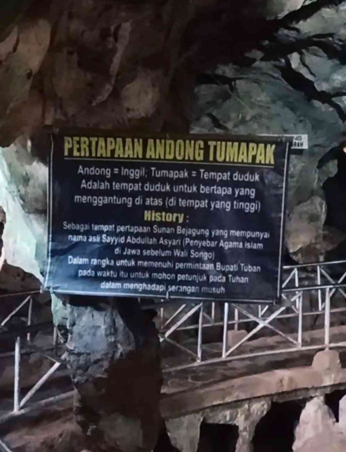 Pertapaan Andong Tumapak(Dokumentasi pribadi: Isti Yogiswandani)