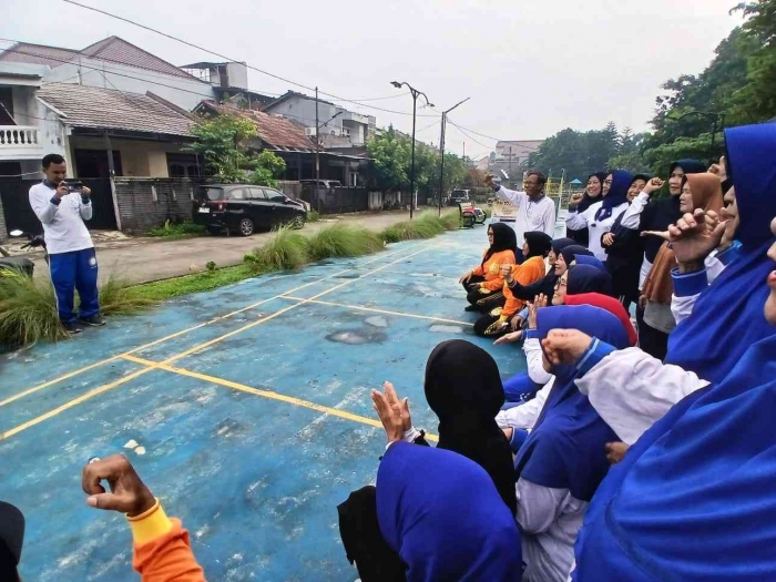 Foto bersama setelah senam ltk/dokpri