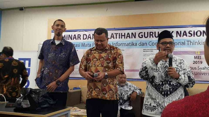 omjay bicara di PGRI/dokpri