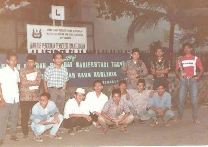 Omjay dkk saat mahasiswa IKIP Jakarta