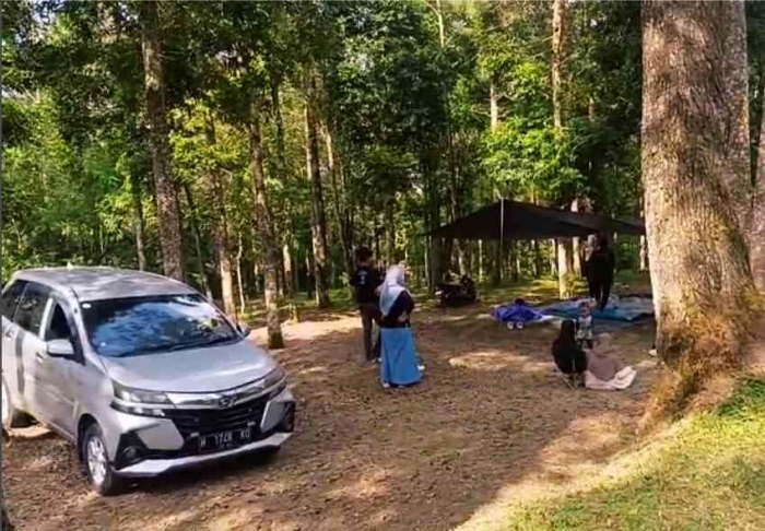 Spekta Merbabu: Camping yang Hening Minim Budget dan Liburan Minim Gadget(Dokumentasi pribadi: Isti Yogiswandani)