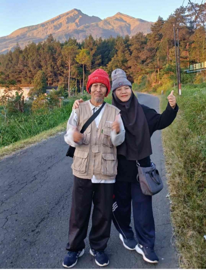 Pesona Merbabu dari Tanah Batur: Daya Magis Views di Pagi Cerah(Dokumentasi pribadi: Isti Yogiswandani)
