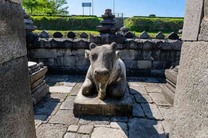 Patung Nandi di bagain tengah. - Sumber: Dokumen Pribadi