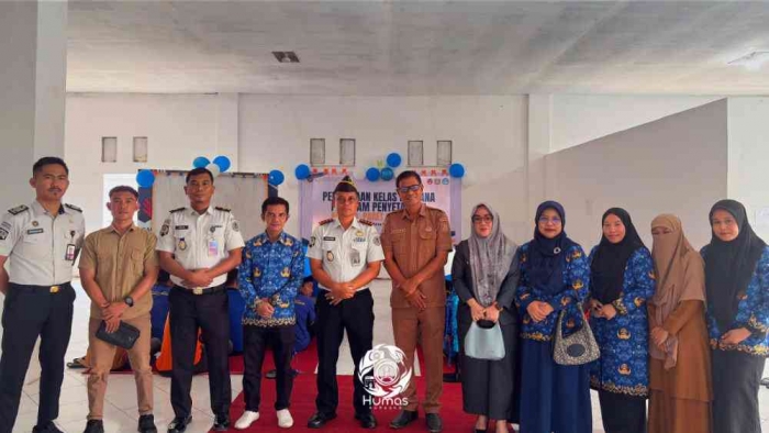 Kepala Rutan Pasangkayu bersama Kepala Dinas Pendidikan Resmikan Kelas Kesetaraan di Rutan Pasangkayu
