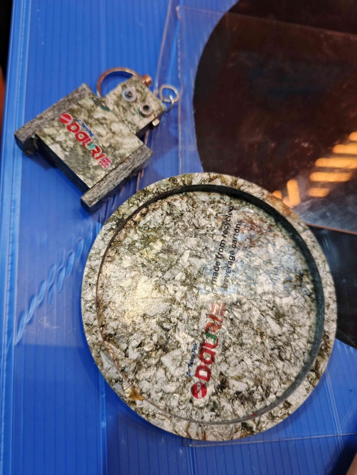 Daur ulang limbah kemasan karton minuman ramah lingkungan berkelanjutan. (Sumber foto: Jandris_Sky)