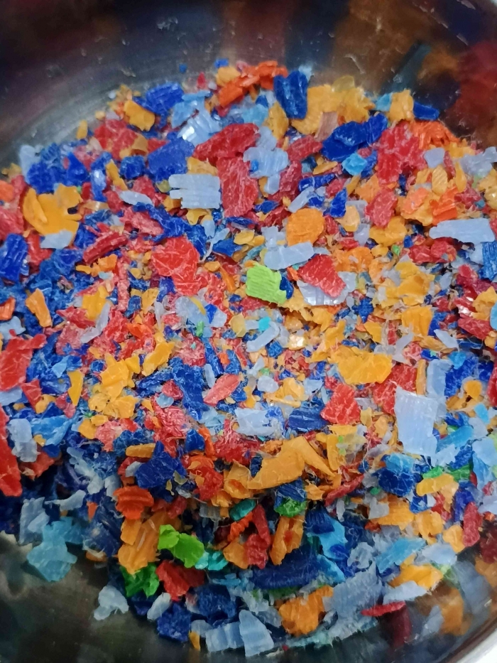Cacahan dari Limbah Tutup botol plastik. (Sumber foto: Jandris _Sky)