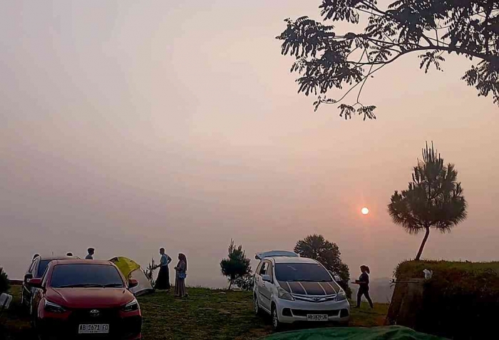 Menjelang Senja di Gunung Dupak: Ritme Alam yang Tak Boleh dilewatkan(Dokumentasi pribadi: Isti Yogiswandani)