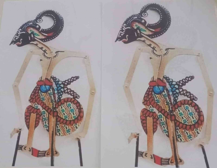 Pembuatan wayang dari kardus bekas, solusi pengganti bahan baku kulit. (Sumber foto: Jandris_Sky)