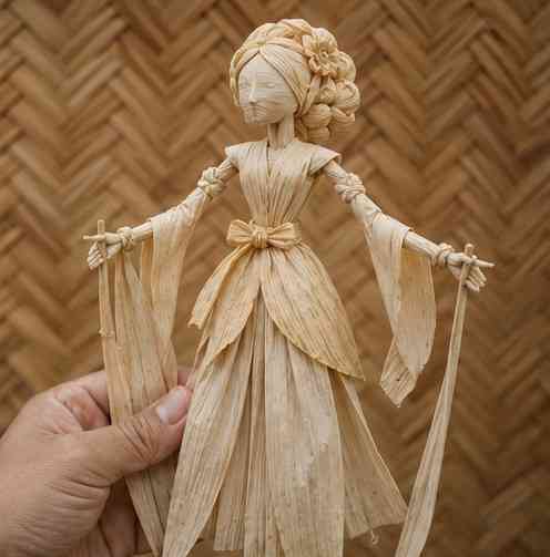 Wayang kulit jagung dibuat dari klobot kering dengan sentuhan kreativitas dan semangat ramah lingkungan. (Sumber foto: Jandris_Sky)