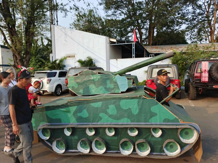 Tank dari bahan limbah ramah lingkungan. (Sumber foto: Jandris_Sky)