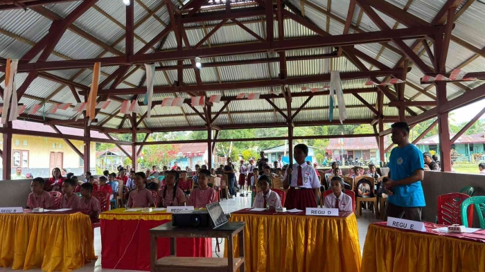 (Sumber : foto-foto pribadi) Cuplikan berbagai kegiatan aistensi mengajar (AM) Unpatti 2026 di Saparua.