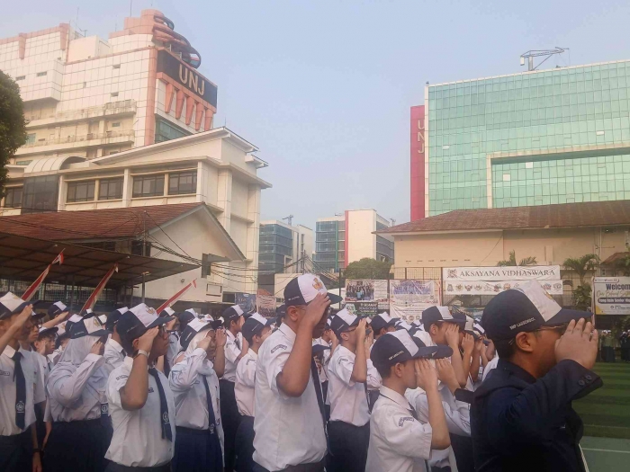 upacara bendera di smp labschool jakarta/dokpri