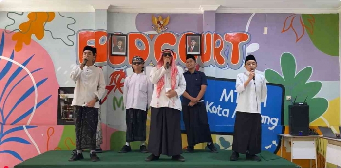 Foto Tampilan Tim 9F (Sumber: Dokumen pribadi)