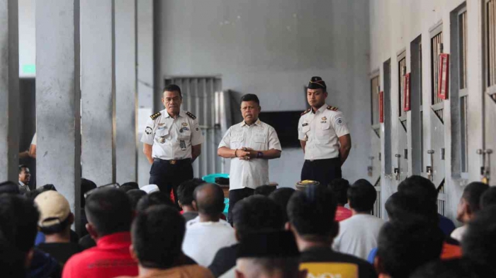 Suasana kunjungan sekaligus perkenalan langsung kepada warga binaan di blok hunian