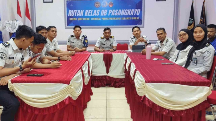 Suasana prosesi sidang TPP di aula Rutan Pasangkayu diikuti secara daring via ZOOM