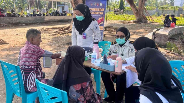 Suasana Pemeriksaan kesehatan Dihalaman Luar Rutan Pasangkayu
