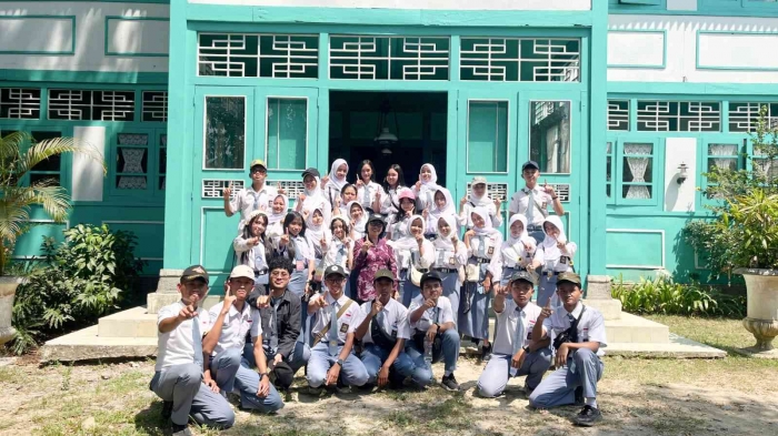 Di Studio Film Boemi Manusia Gamplong Hanung Bramantyo Yogyakarta (Foto: Erna W)