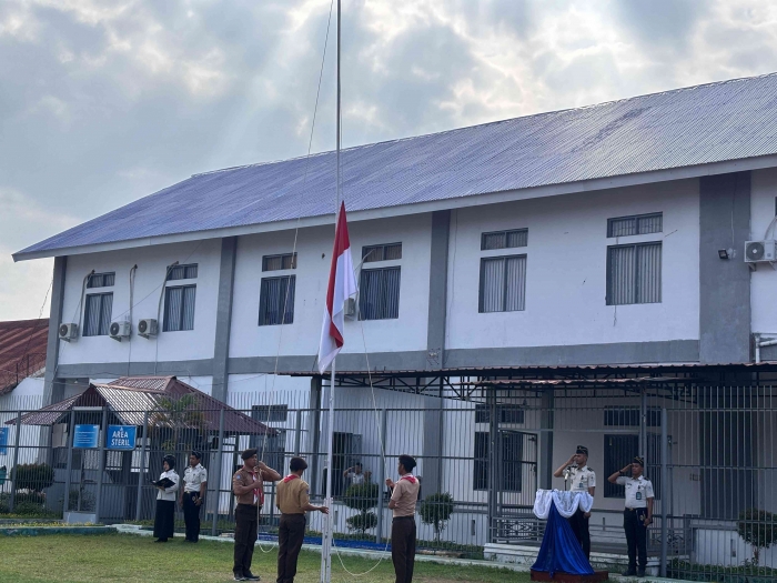 Suasana Upacara Bendera