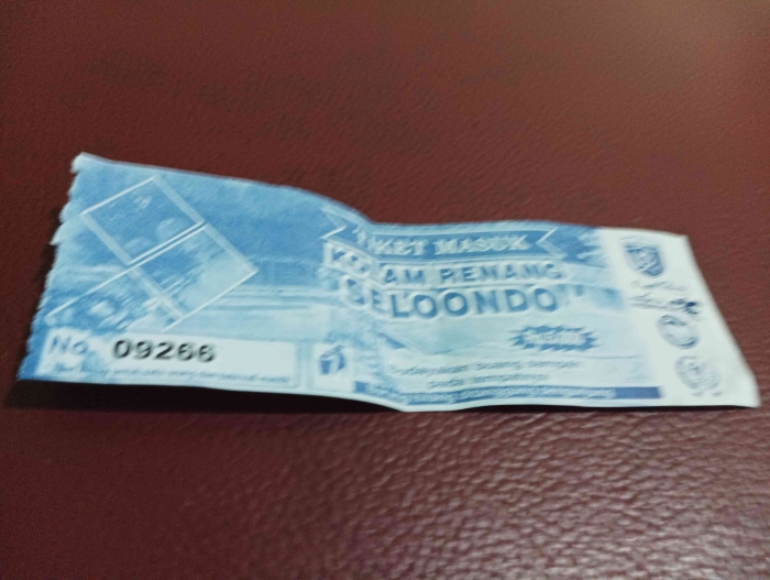 HTM kolam renang Selo Ondo Ngawi (Dokumentasi pribadi: Isti Yogiswandani)